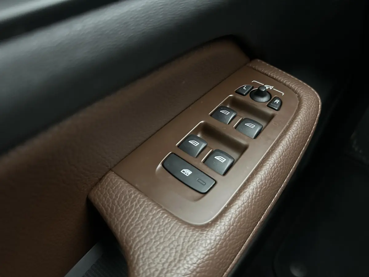 2.0 T6 Benzine AWD Inscription | Intellisafe| Pilot Assist| CarPlay|Standkachel| Adaptive light| BTW auto|