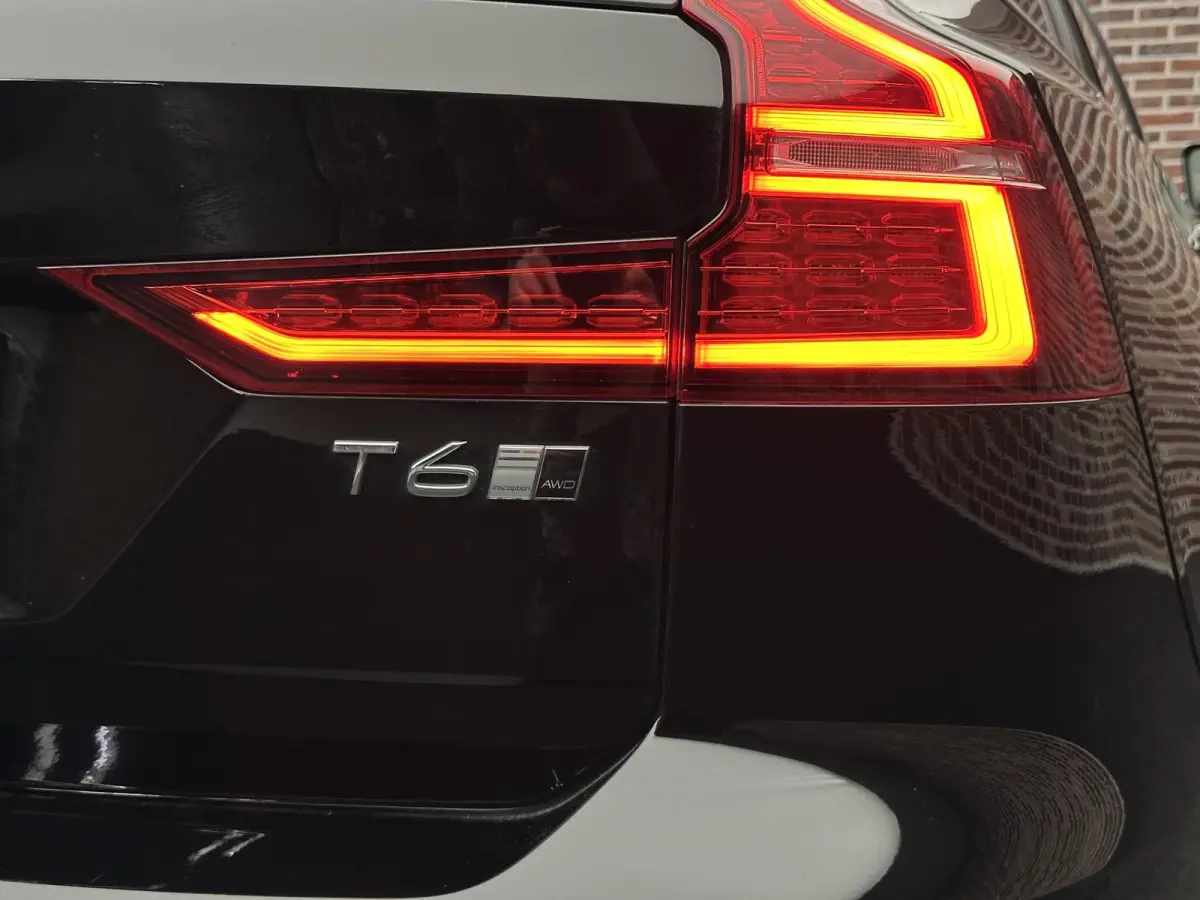 2.0 T6 Benzine AWD Inscription | Intellisafe| Pilot Assist| CarPlay|Standkachel| Adaptive light| BTW auto|