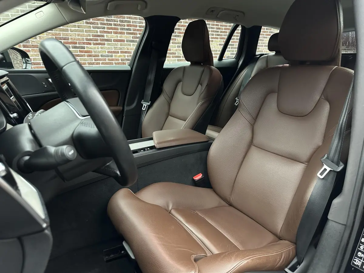 2.0 T6 Benzine AWD Inscription | Intellisafe| Pilot Assist| CarPlay|Standkachel| Adaptive light| BTW auto|