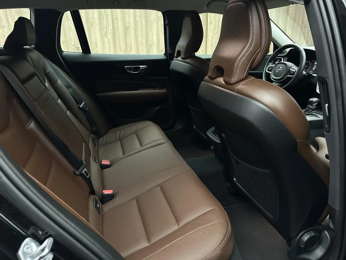 2.0 T6 Benzine AWD Inscription | Intellisafe| Pilot Assist| CarPlay|Standkachel| Adaptive light| BTW auto|