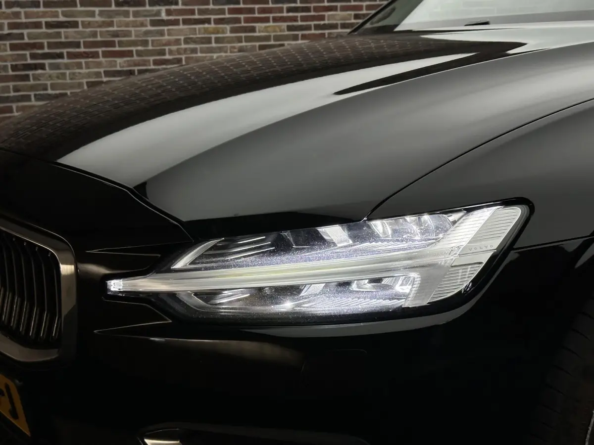 2.0 T6 Benzine AWD Inscription | Intellisafe| Pilot Assist| CarPlay|Standkachel| Adaptive light| BTW auto|