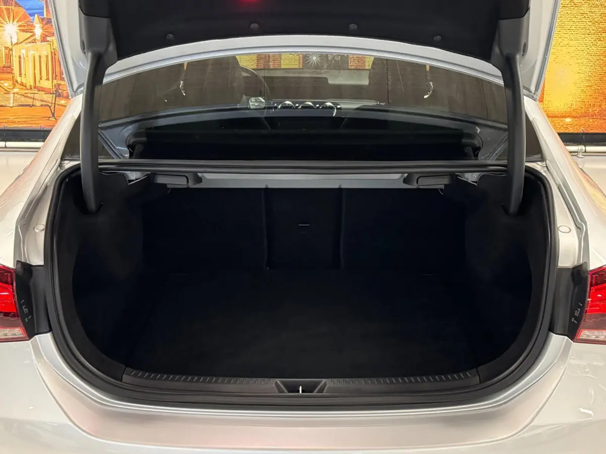 220 Premium+ AMG Aut Panodak LED