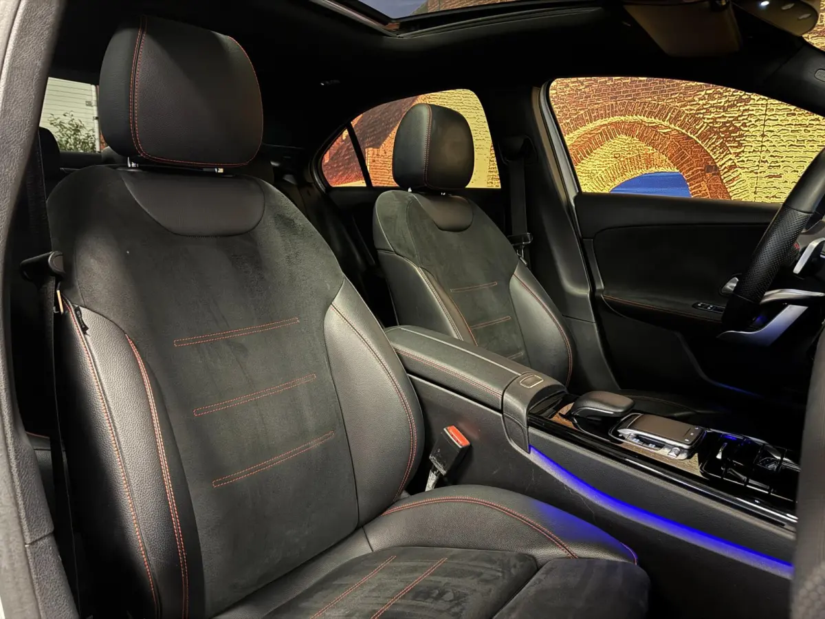 220 Premium+ AMG Aut Panodak LED