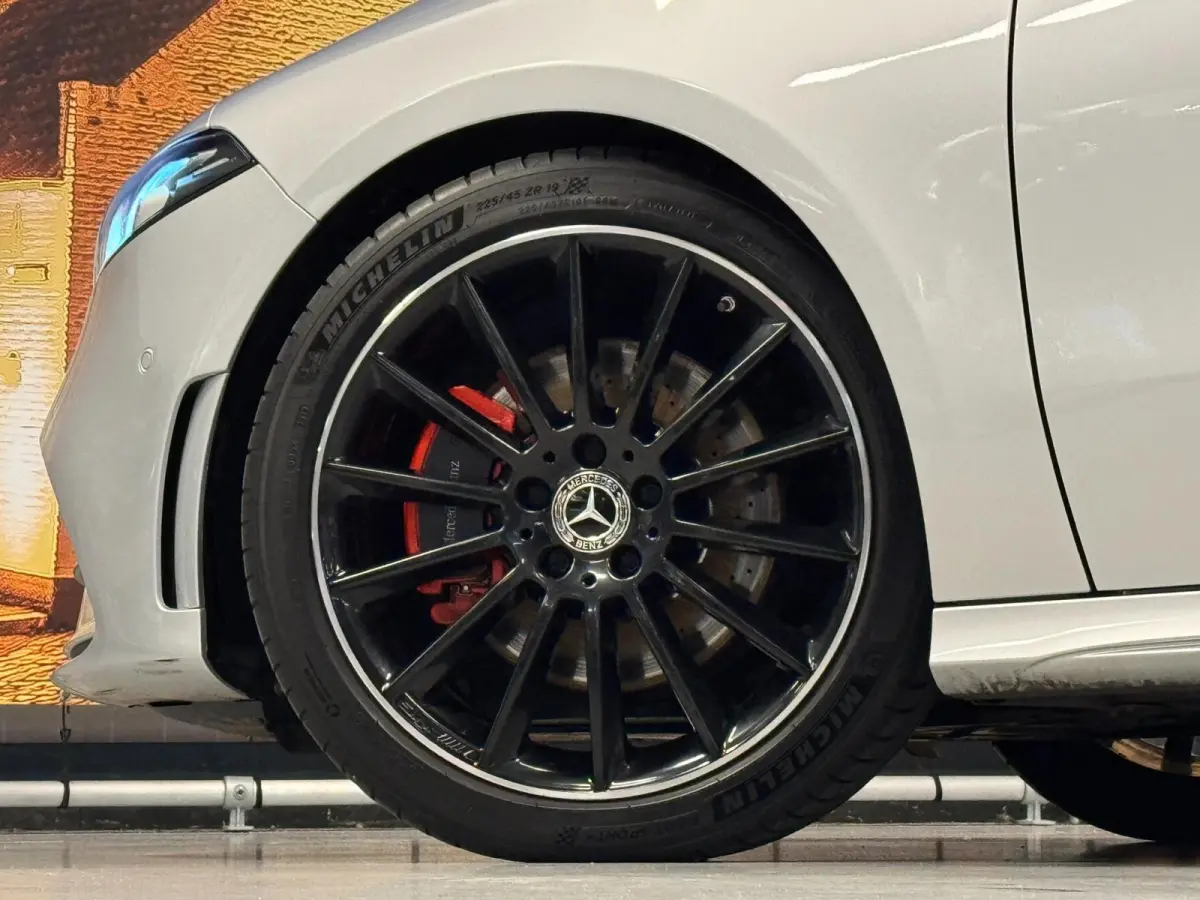 220 Premium+ AMG Aut Panodak LED
