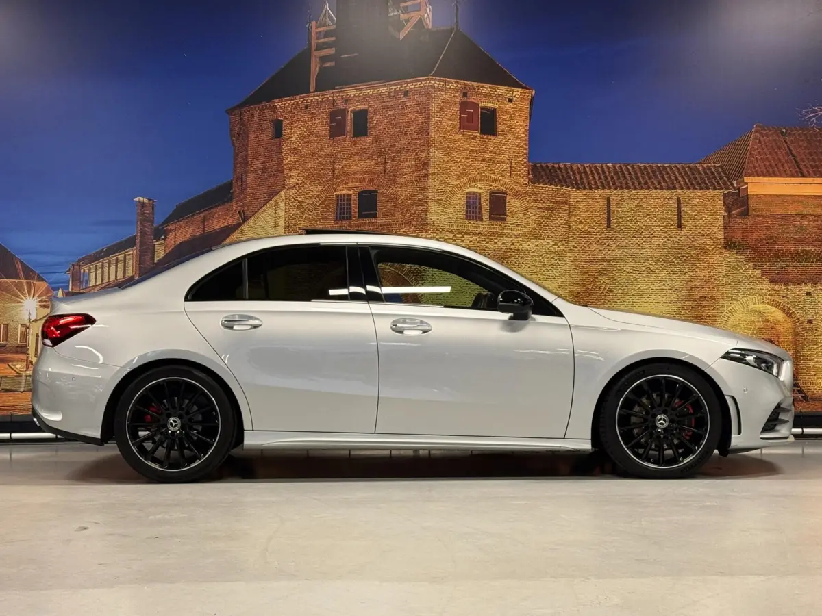220 Premium+ AMG Aut Panodak LED