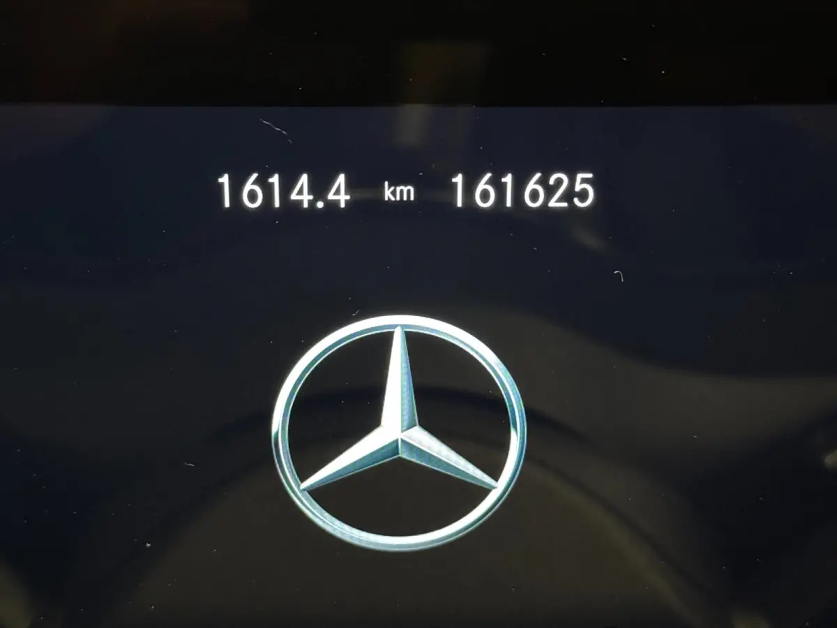 220 Premium+ AMG Aut Panodak LED