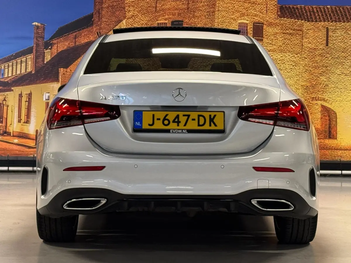 220 Premium+ AMG Aut Panodak LED