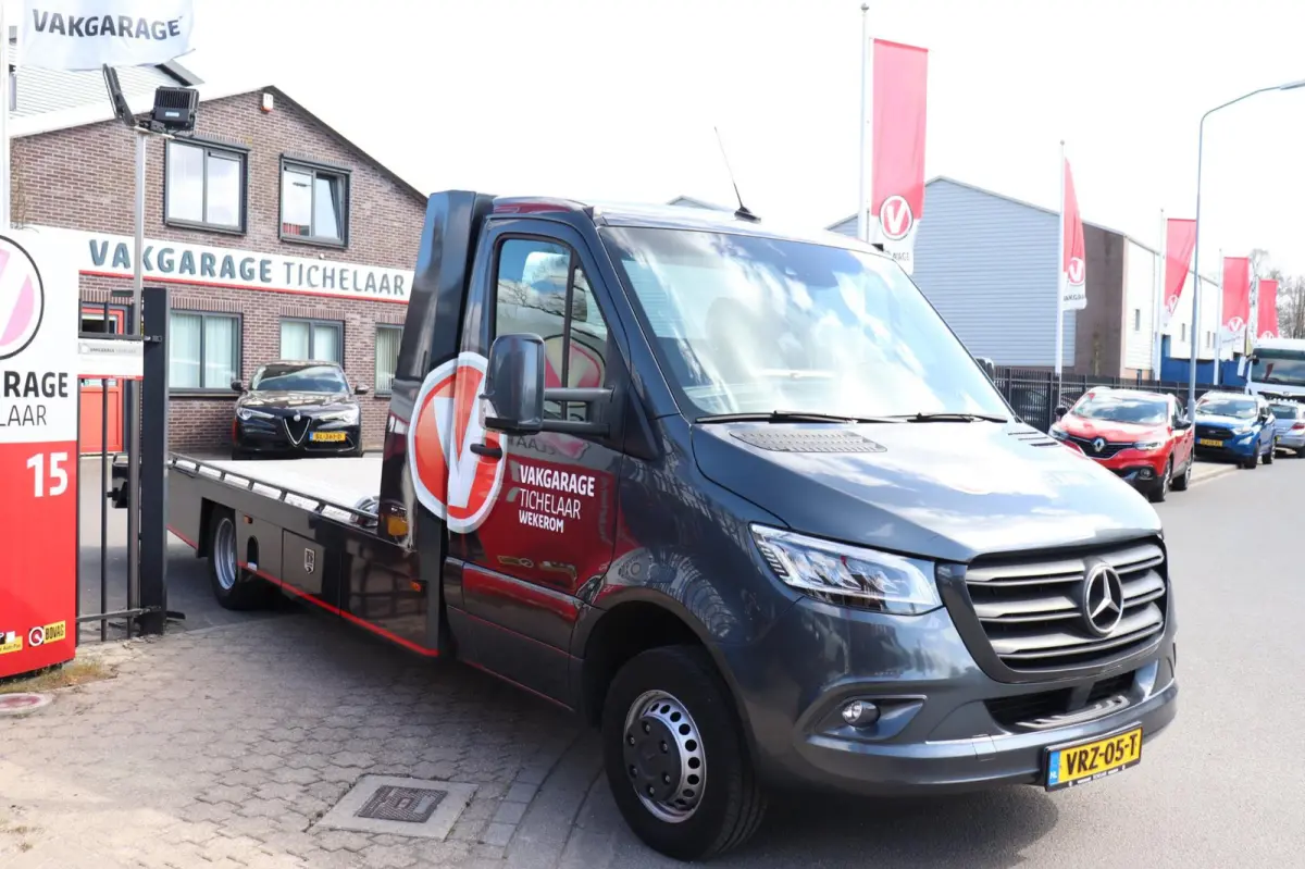 519 1.9 CDI L3 Tijhof | OPRIJWAGEN | Luchtvering | Lier | Trekhaak | Breed Navi | CarPlay | Geveerde Stoel