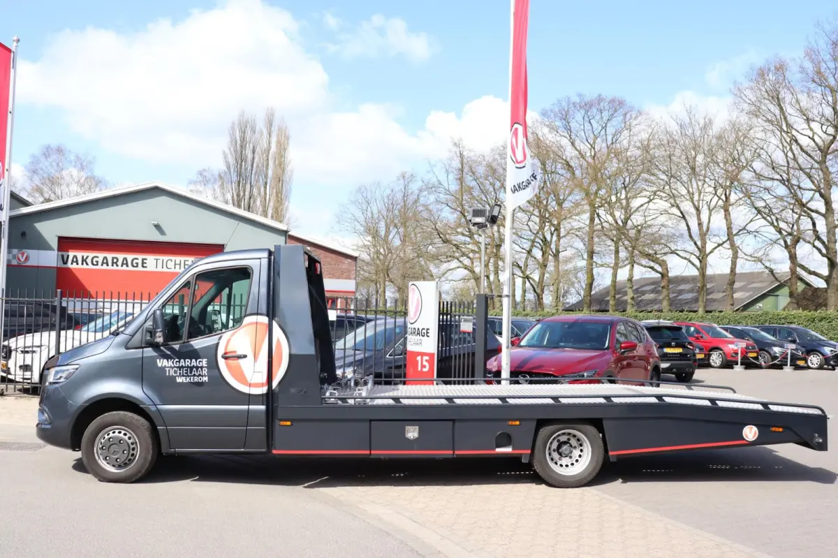 519 1.9 CDI L3 Tijhof | OPRIJWAGEN | Luchtvering | Lier | Trekhaak | Breed Navi | CarPlay | Geveerde Stoel