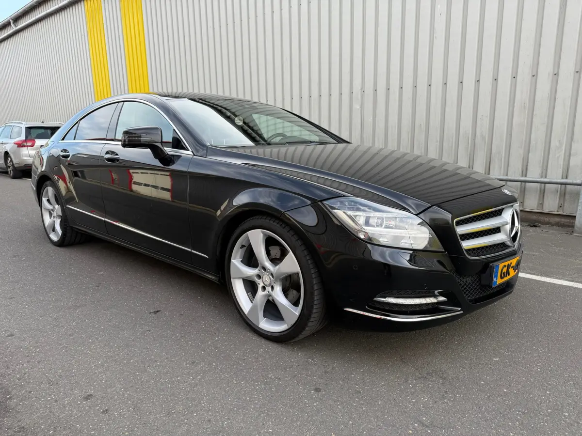 250 CDI // AUTOMAAT / LEDER / NAVI / CAMERA / LM VELGEN / BOMVOL