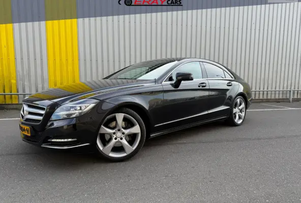 250 CDI // AUTOMAAT / LEDER / NAVI / CAMERA / LM VELGEN / BOMVOL