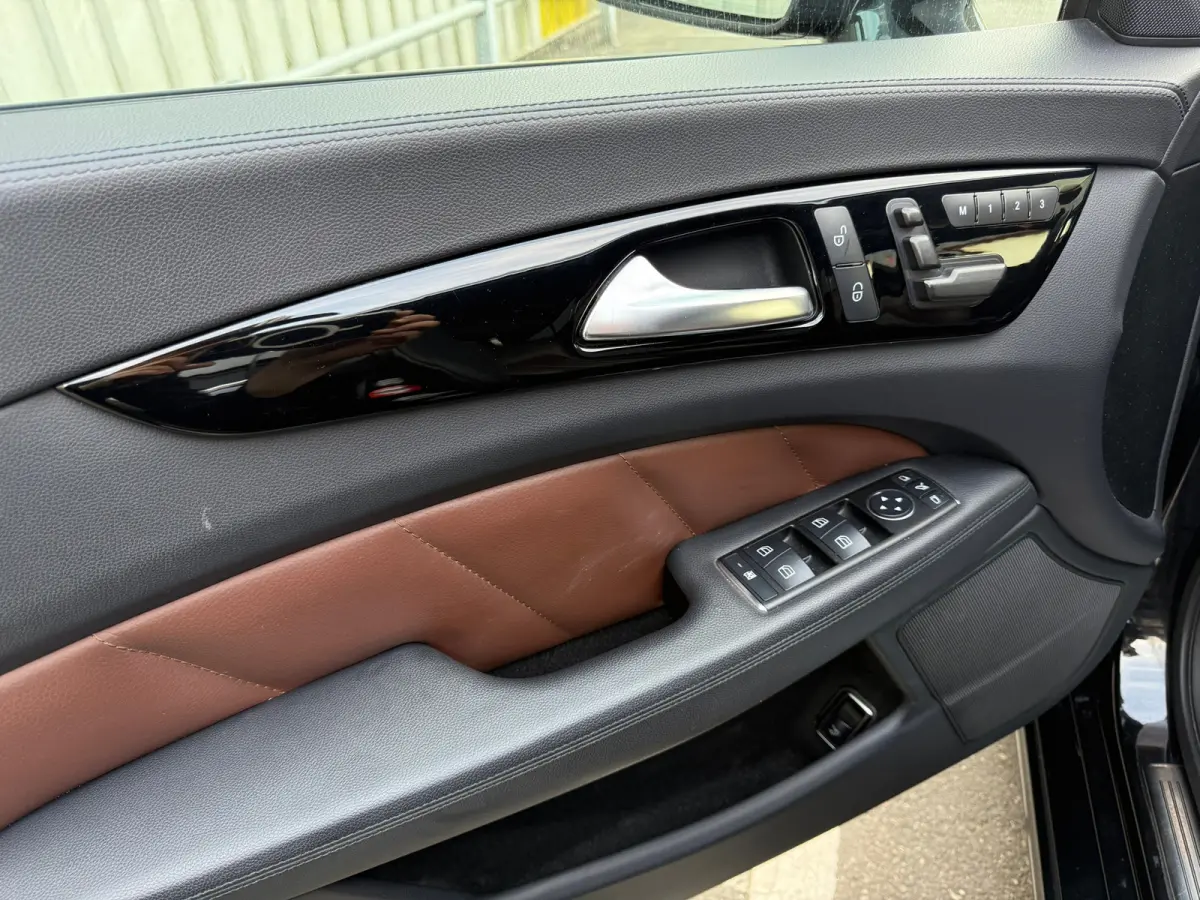 250 CDI // AUTOMAAT / LEDER / NAVI / CAMERA / LM VELGEN / BOMVOL