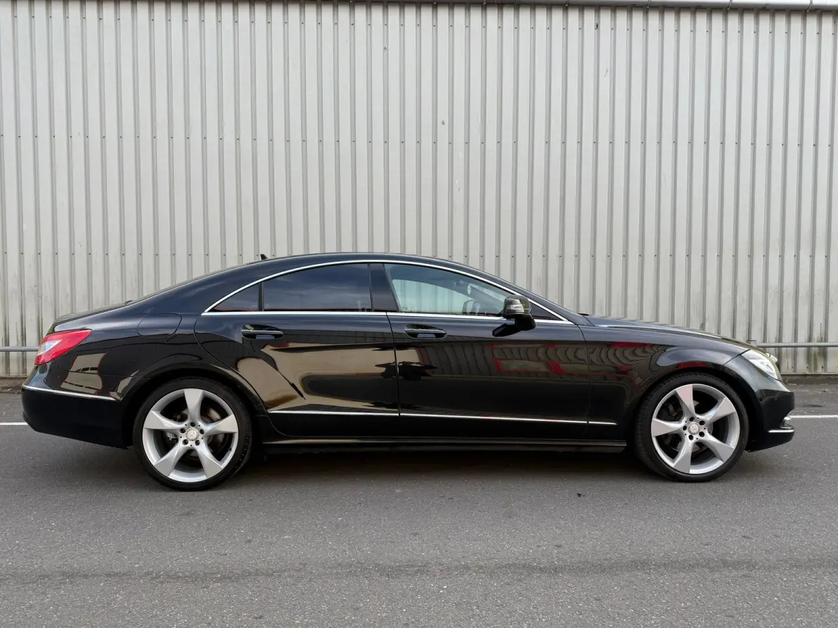 250 CDI // AUTOMAAT / LEDER / NAVI / CAMERA / LM VELGEN / BOMVOL