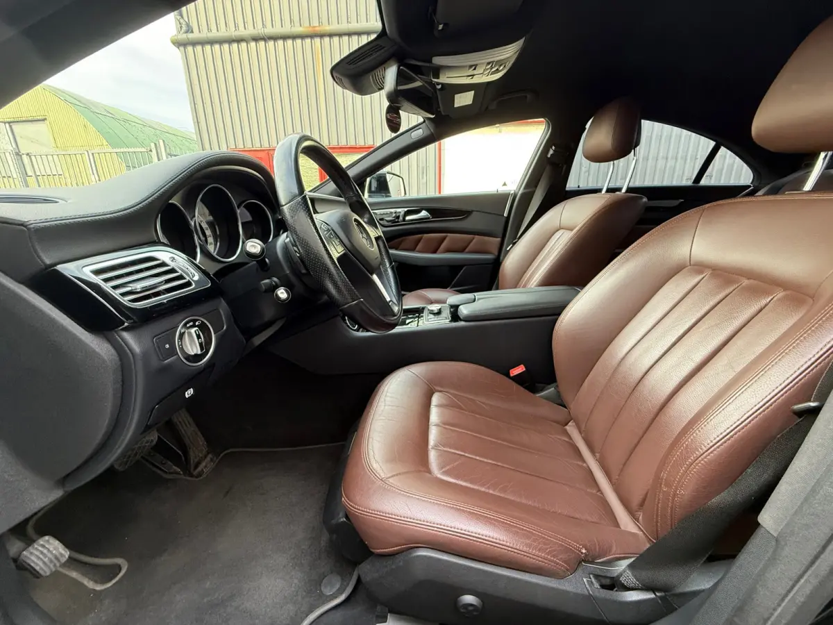 250 CDI // AUTOMAAT / LEDER / NAVI / CAMERA / LM VELGEN / BOMVOL