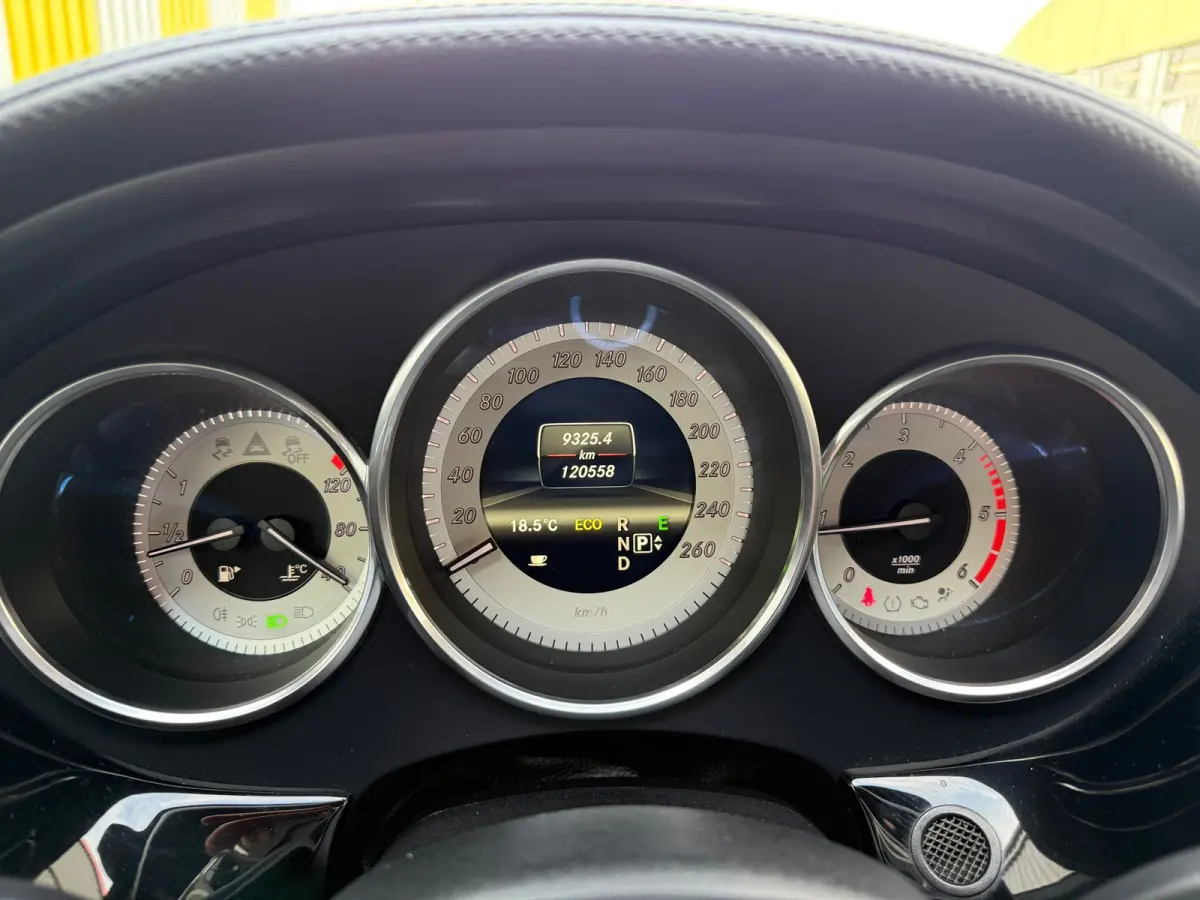 250 CDI // AUTOMAAT / LEDER / NAVI / CAMERA / LM VELGEN / BOMVOL