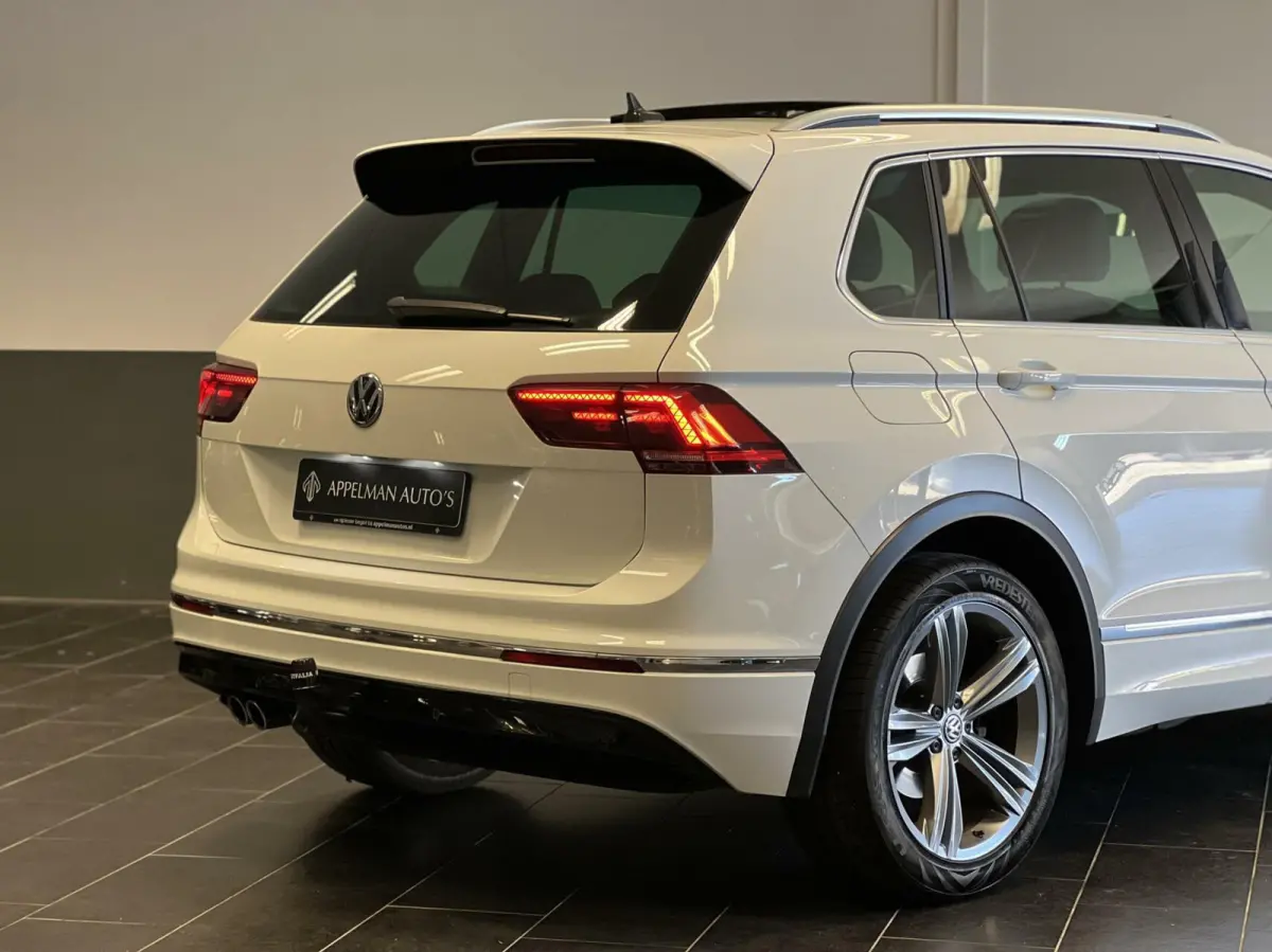 1.5 TSI ACT Highline Business 3 x R-Line | Pano | Virtual |
