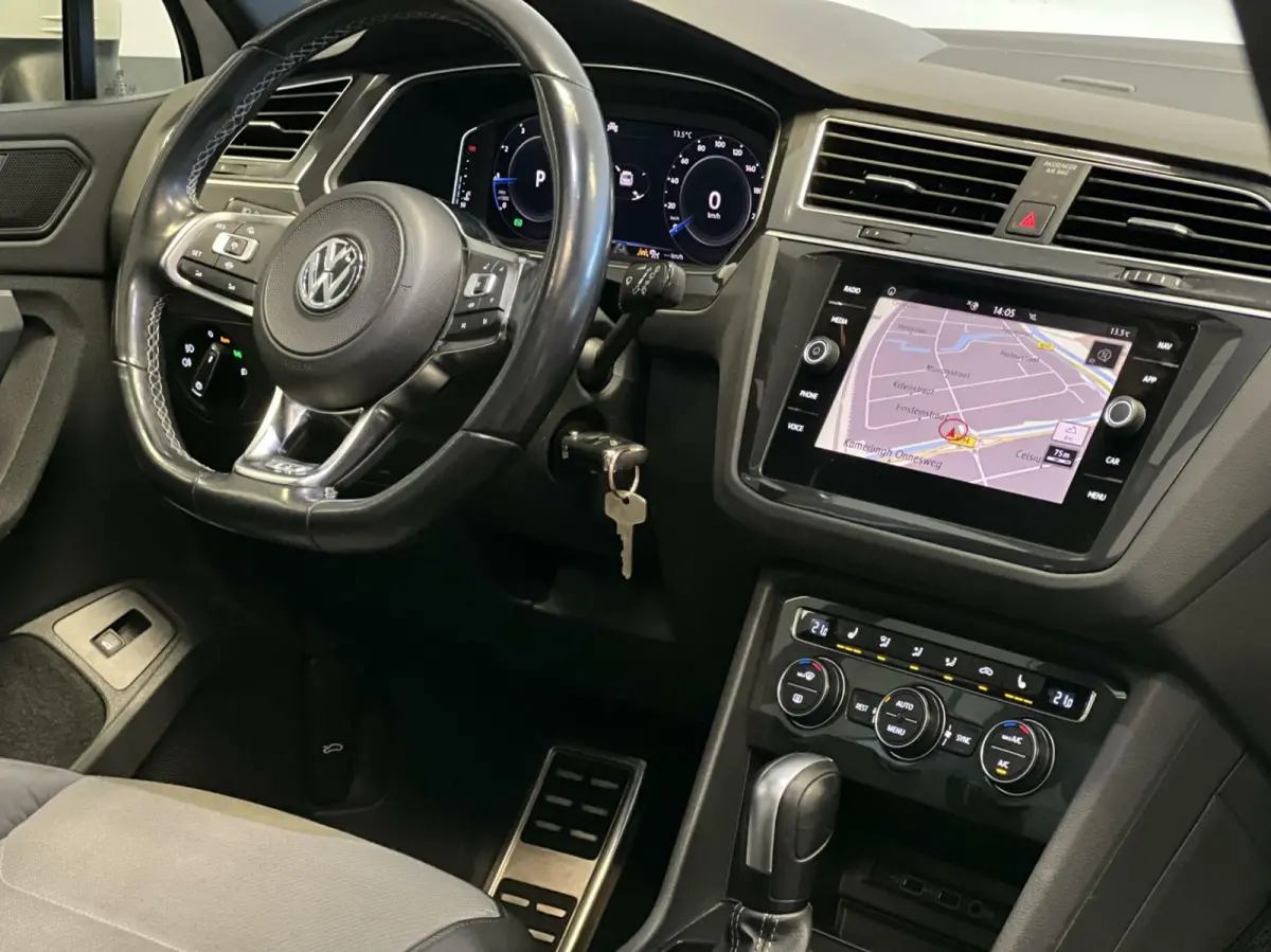 1.5 TSI ACT Highline Business 3 x R-Line | Pano | Virtual |