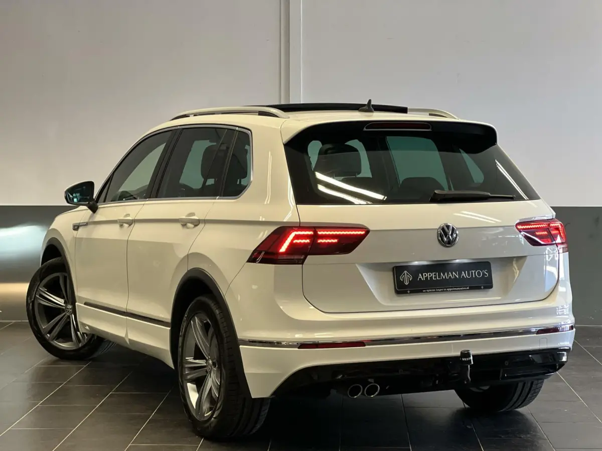 1.5 TSI ACT Highline Business 3 x R-Line | Pano | Virtual |