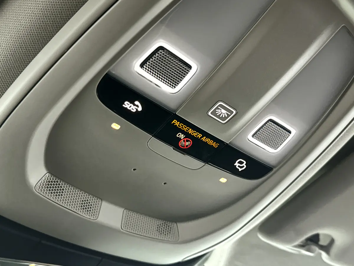 T6 Aut. Recharge AWD Plus Bright | Parkeercamera | Stoel- en Stuurverwarming