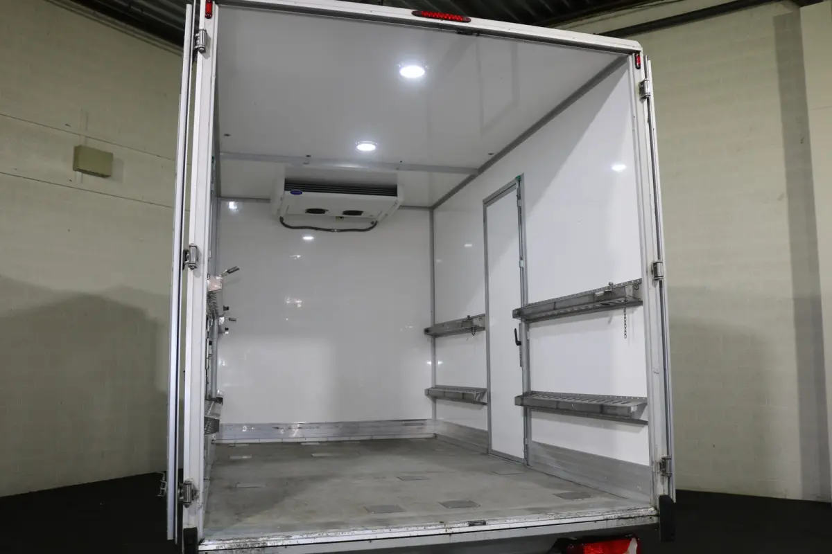 314 CDI Koel Bakwagen Dag en Nacht