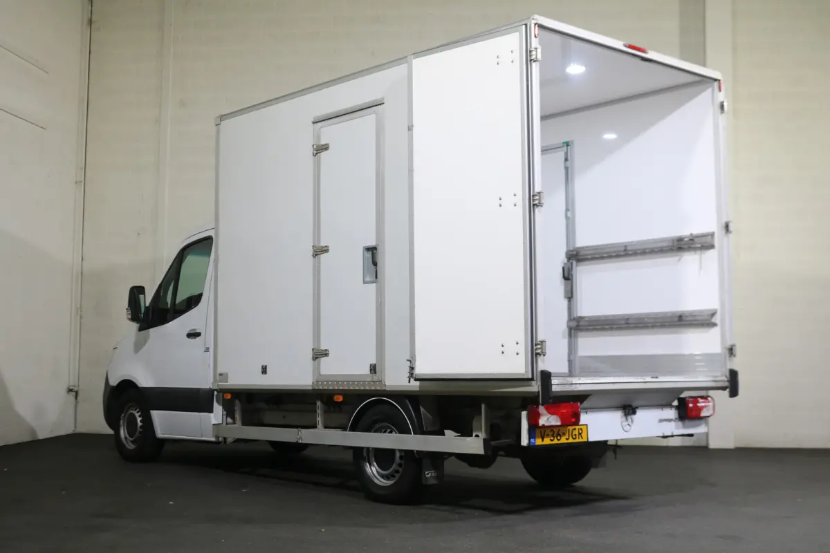 314 CDI Koel Bakwagen Dag en Nacht