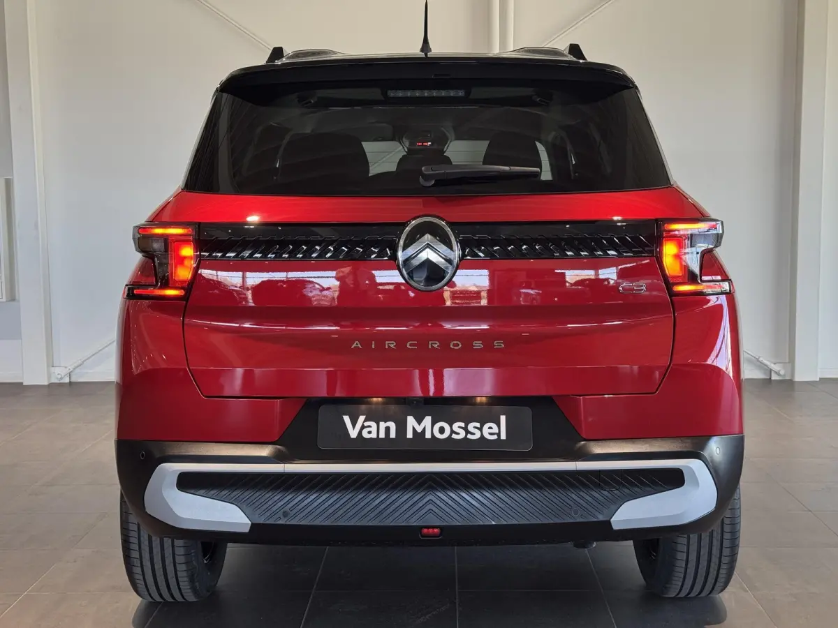 1.2 Turbo 100pk Plus - NU IN DE SHOWROOM HEEMSKERK! - NU PROEFRIJDEN!