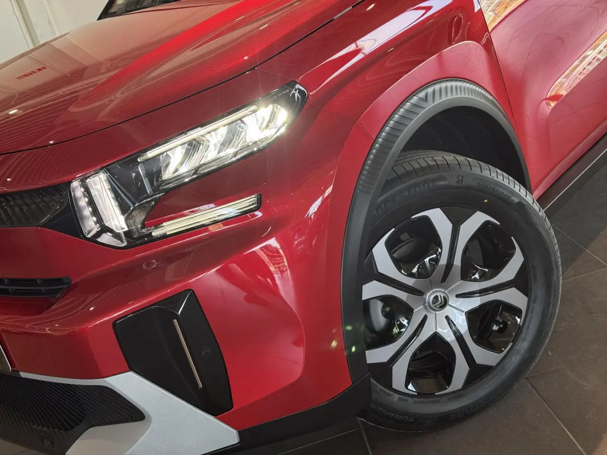1.2 Turbo 100pk Plus - NU IN DE SHOWROOM HEEMSKERK! - NU PROEFRIJDEN!
