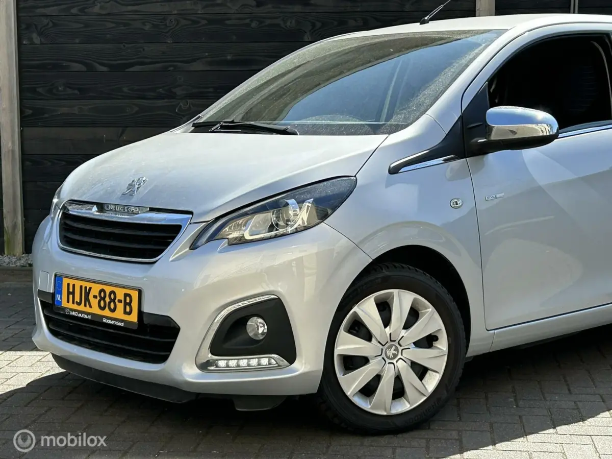 1.0 e-VTi Style Airco / LED / Privacy glass / Carplay / 53.319 km!!
