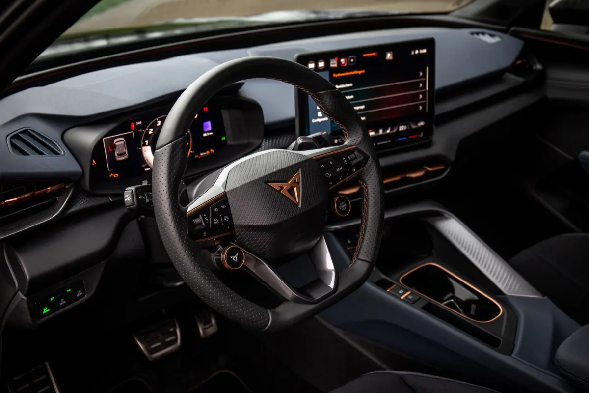 1.5 eTSI Business ,  Adaptive cruise, Carplay, Stuur/stoelverwarming,