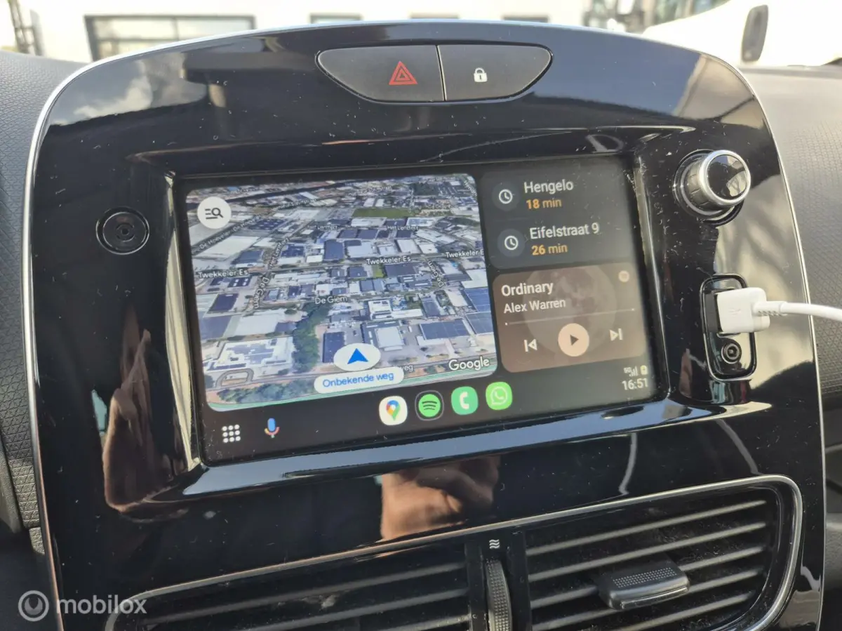 0.9 TCe Limited climate control PDC navi Apple Carplay