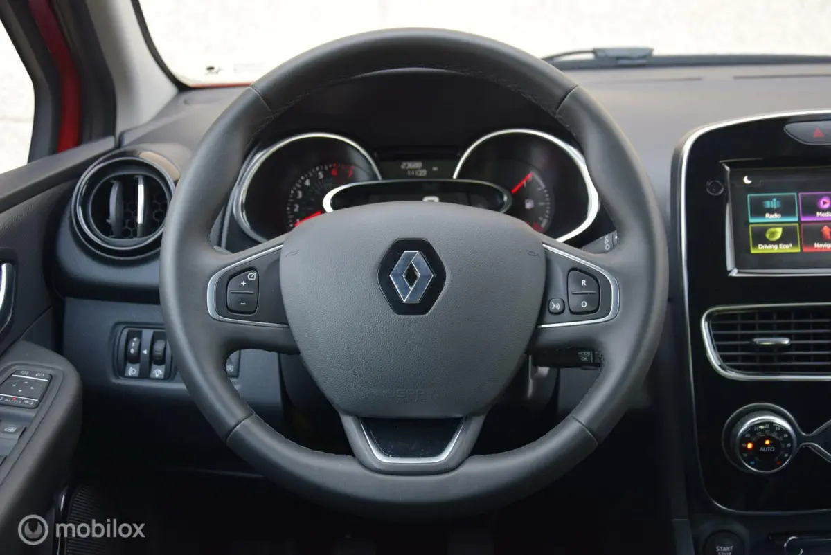 0.9 TCe Limited climate control PDC navi Apple Carplay