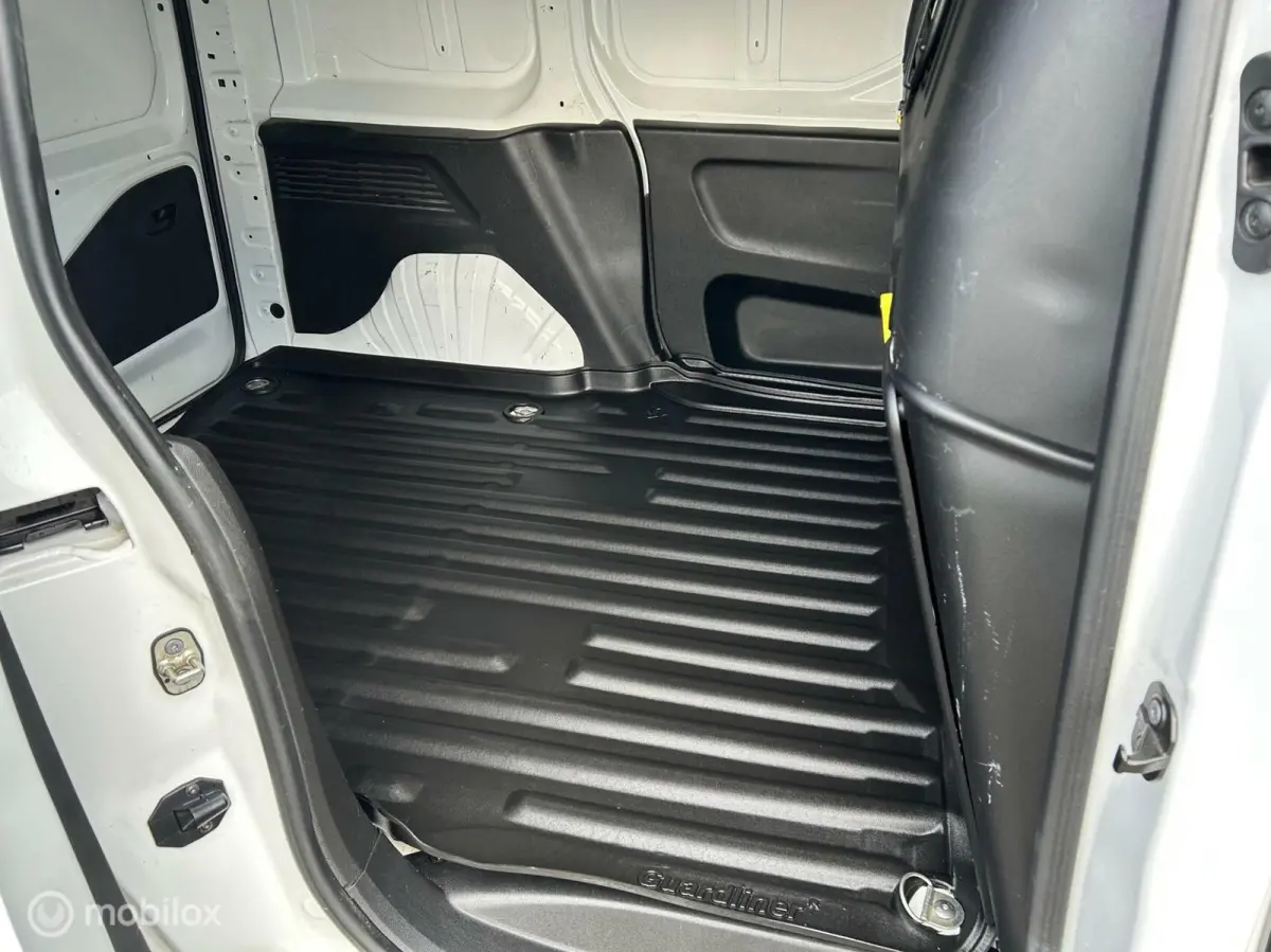 1.2 Turbo Navigator 3e Zitplaats