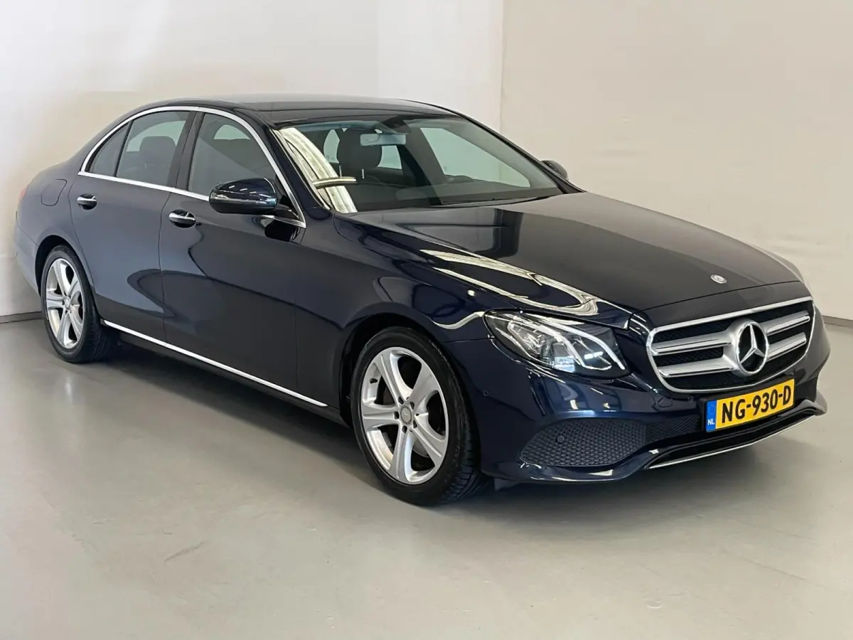 350d / NL-auto / Keyless / Sfeerverlichting