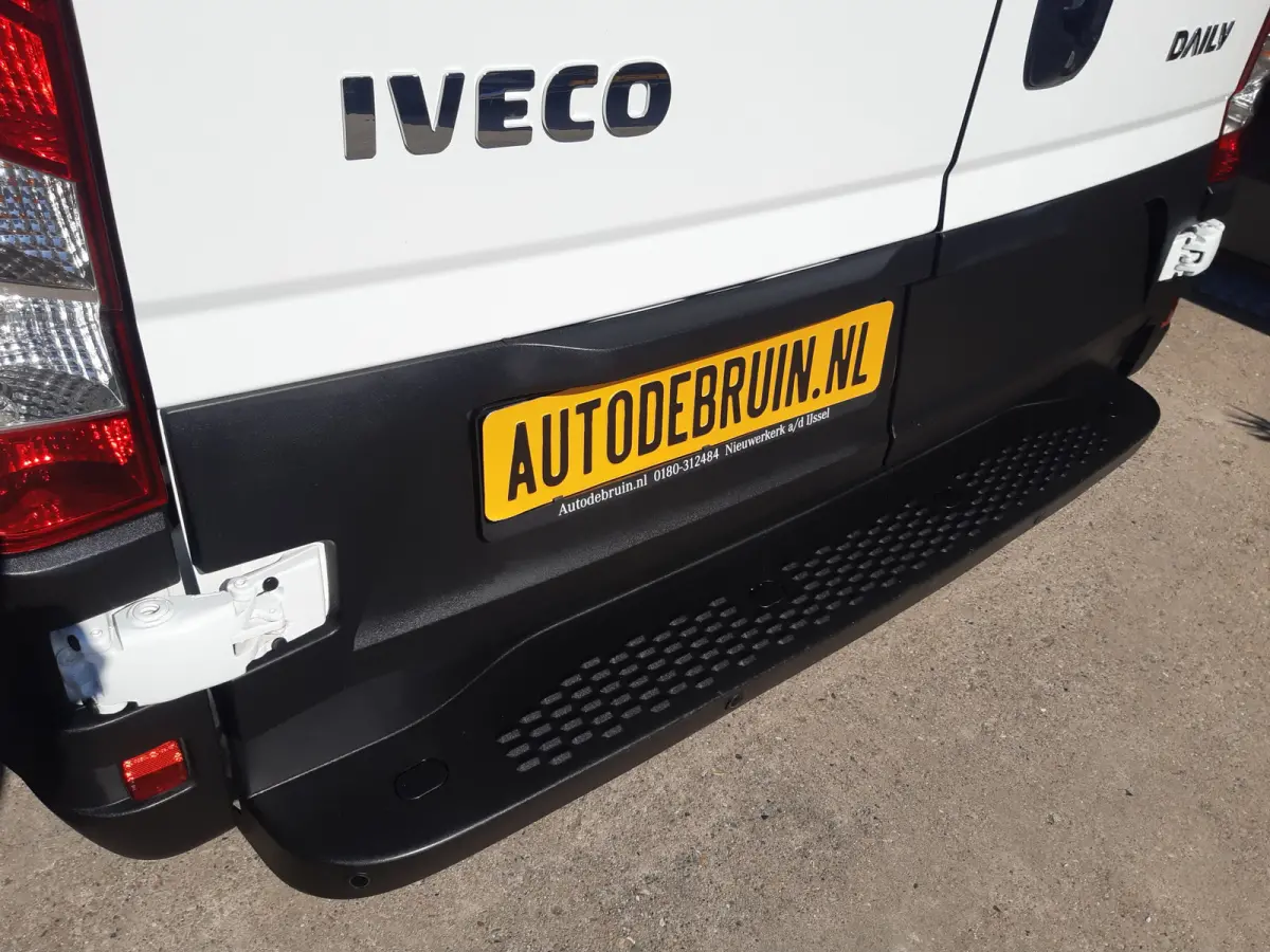 35S16V L2H2 156Pk Airco Cruise control 1420 Kg laadvermogen