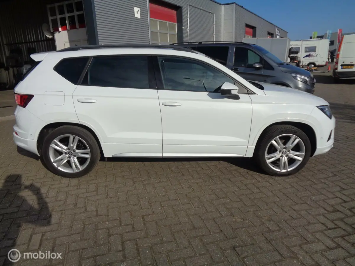 1.5 TSI FR/Panoramadak/Leer/Stoelverw/Carplay/18''/LED/Virtual/Trekhaak/Key Less