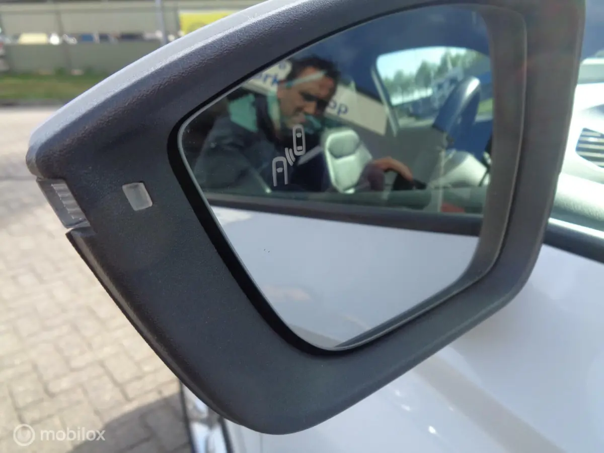 1.5 TSI FR/Panoramadak/Leer/Stoelverw/Carplay/18''/LED/Virtual/Trekhaak/Key Less