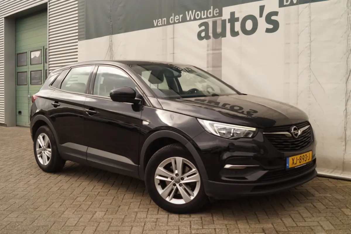 1.2 Turbo 130pk Automaat Online Edition -NAVI-PDC-