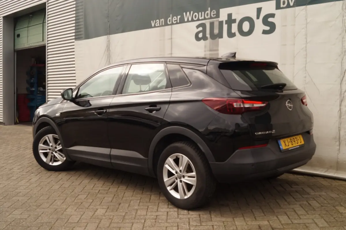 1.2 Turbo 130pk Automaat Online Edition -NAVI-PDC-