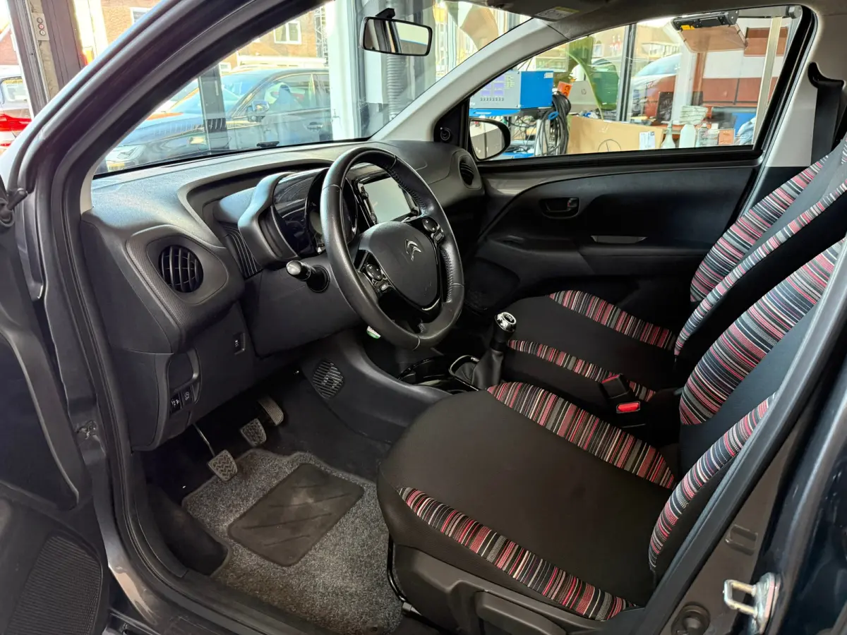 1.0 VTi Feel, Navigatie,Apple Carplay/Android,Airco,Achteruitrij camera