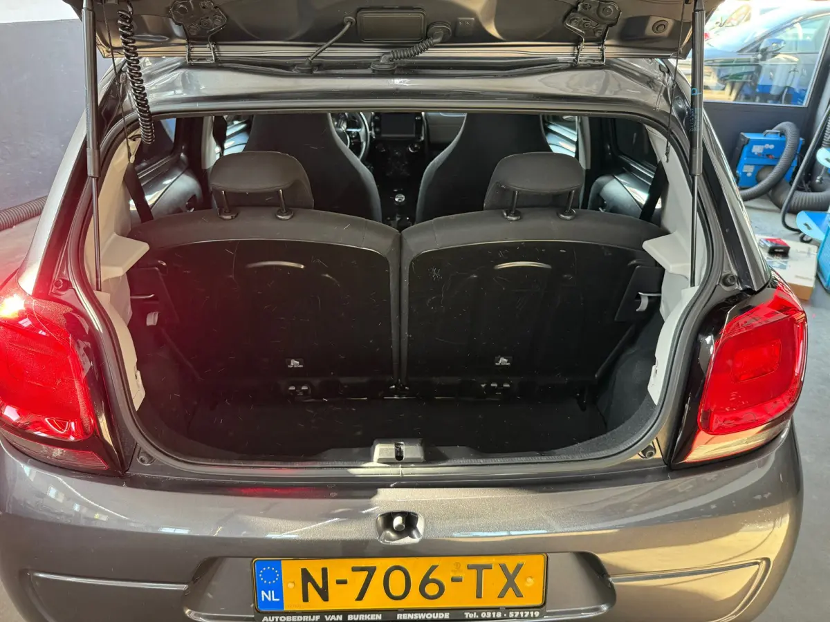 1.0 VTi Feel, Navigatie,Apple Carplay/Android,Airco,Achteruitrij camera