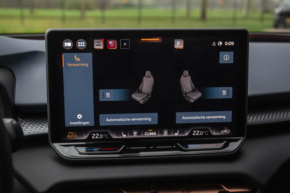 1.5 eTSI Business ,  Adaptive cruise, Carplay, Stuur/stoelverwarming,