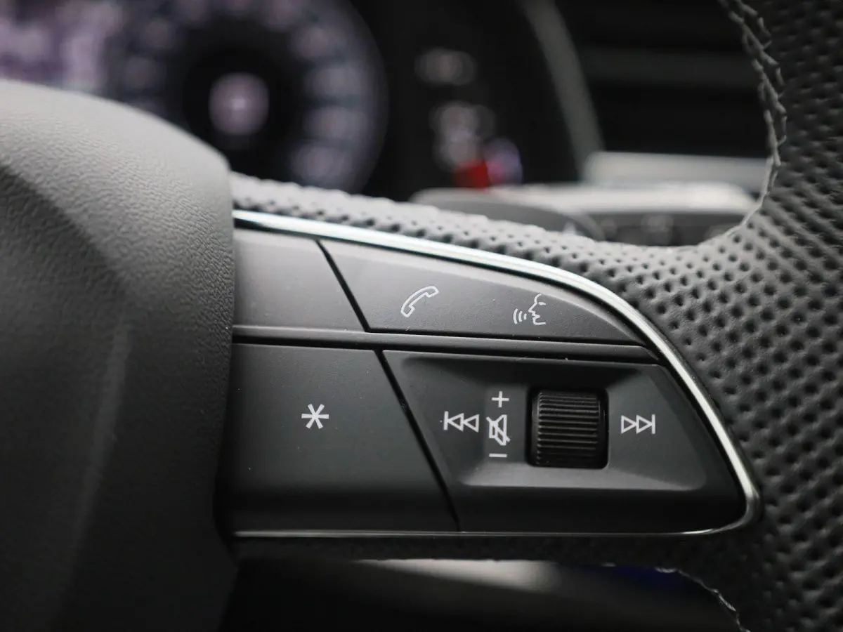 55 TFSI e quattro Pro Line S | Demo | S-line | Automaat | Navigatie | Camera | Adaptive Cruise Control | Climate Control | Stoelverwarming | Virtual Cockpit | LED Matrix | Lichtmetalen velge