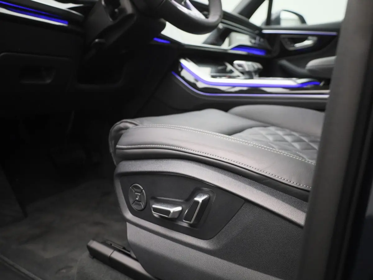 55 TFSI e quattro Pro Line S | Demo | S-line | Automaat | Navigatie | Camera | Adaptive Cruise Control | Climate Control | Stoelverwarming | Virtual Cockpit | LED Matrix | Lichtmetalen velge