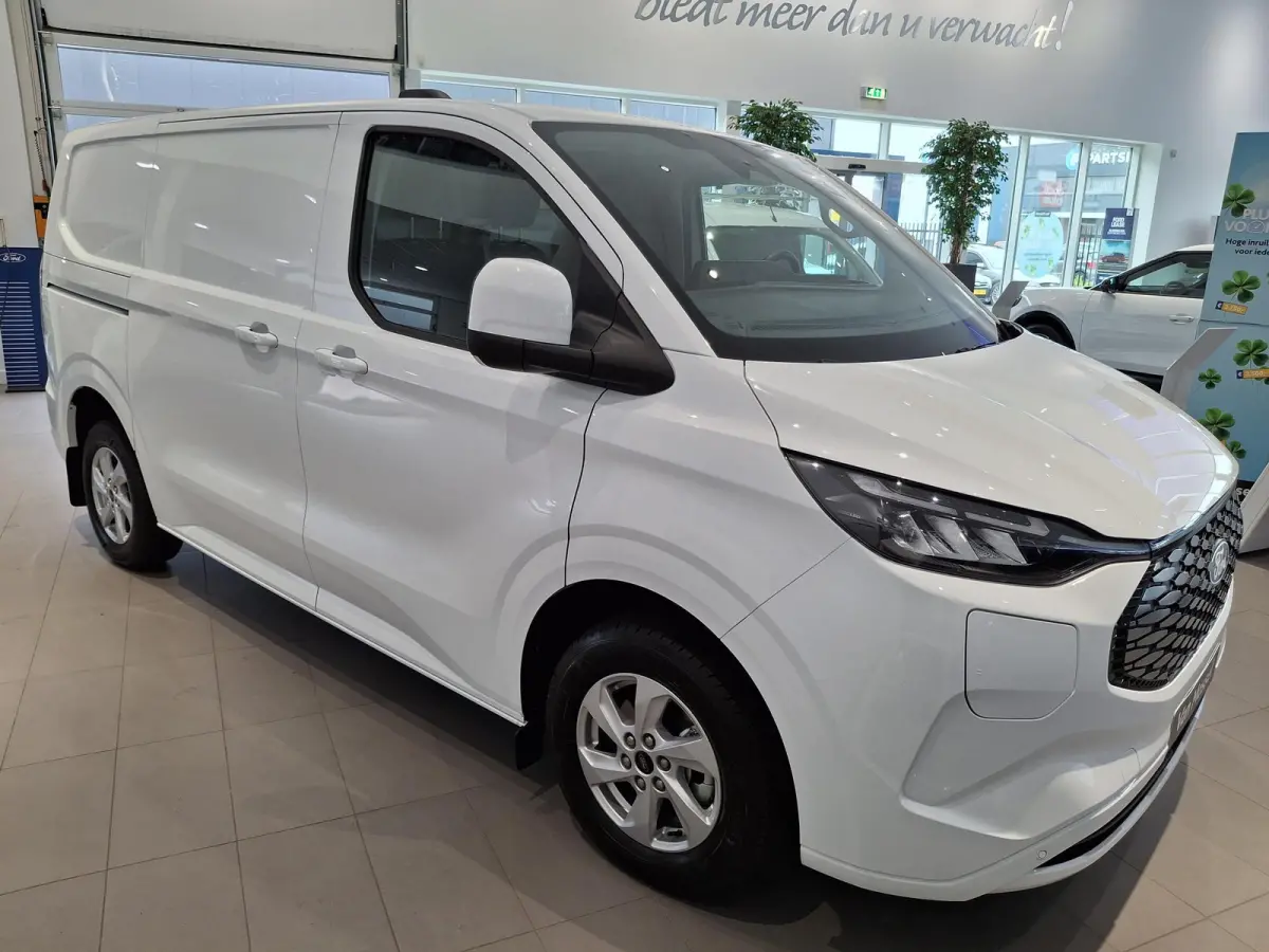 Limited | NIEUW TE BESTELLEN | H1 340 L2 | ACHTERUITRIJCAMERA | ACHTERKLEP | WLTP 380KM |