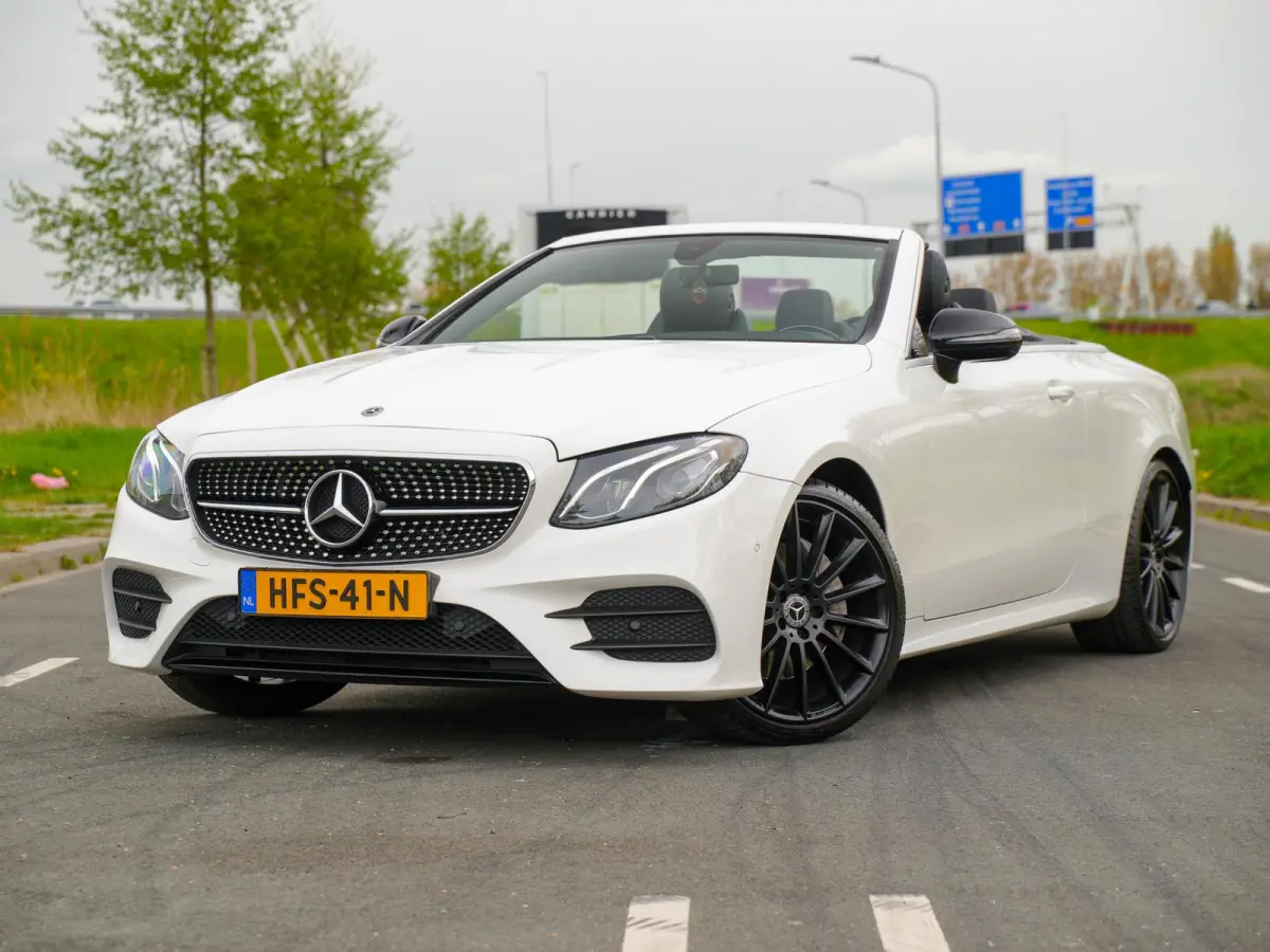 200 Premium Plus / Cabrio / Leder / Achteruitrijcamera / 20inch.LMV