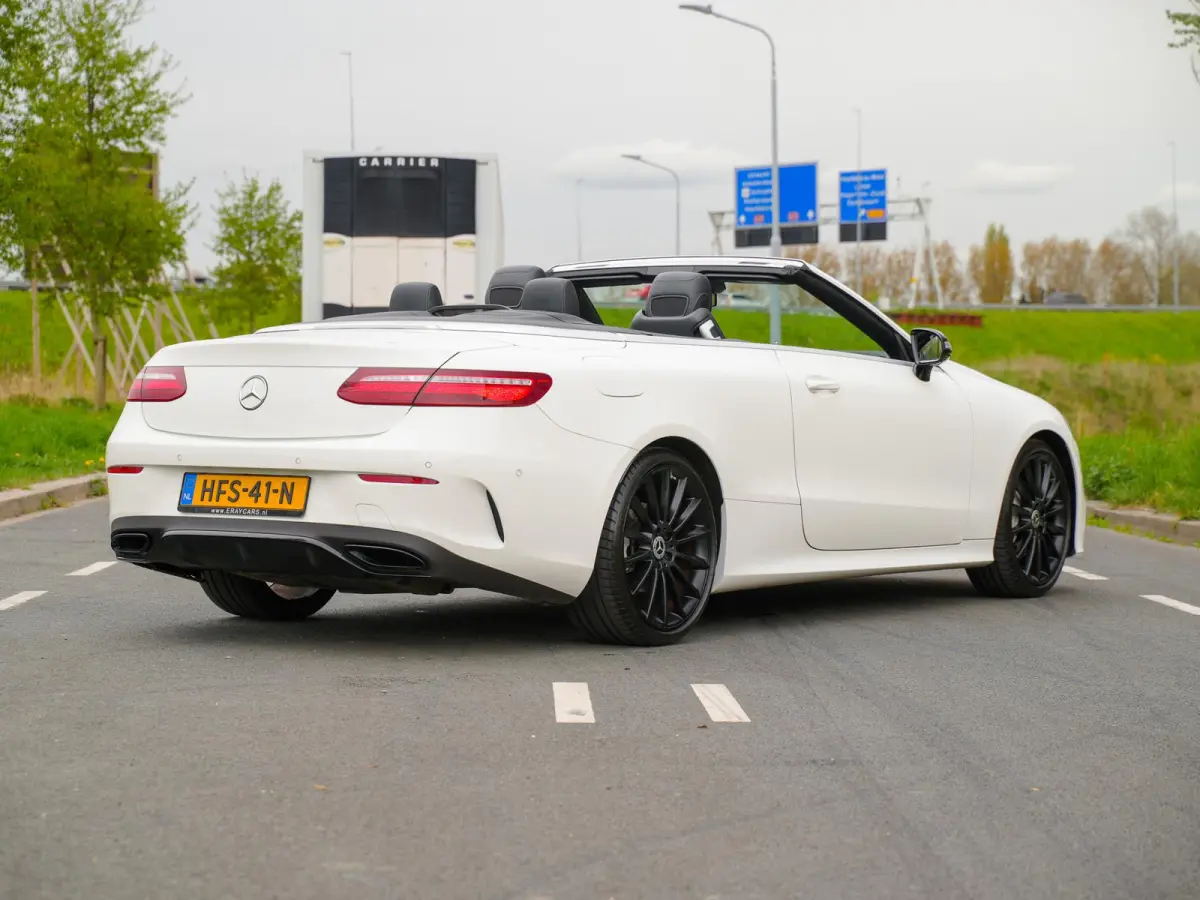 200 Premium Plus / Cabrio / Leder / Achteruitrijcamera / 20inch.LMV