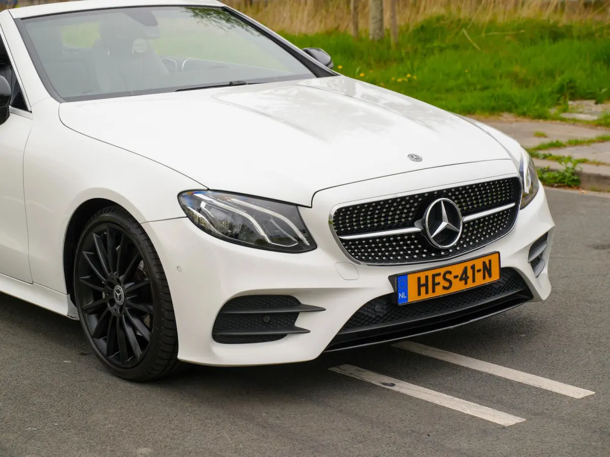 200 Premium Plus / Cabrio / Leder / Achteruitrijcamera / 20inch.LMV
