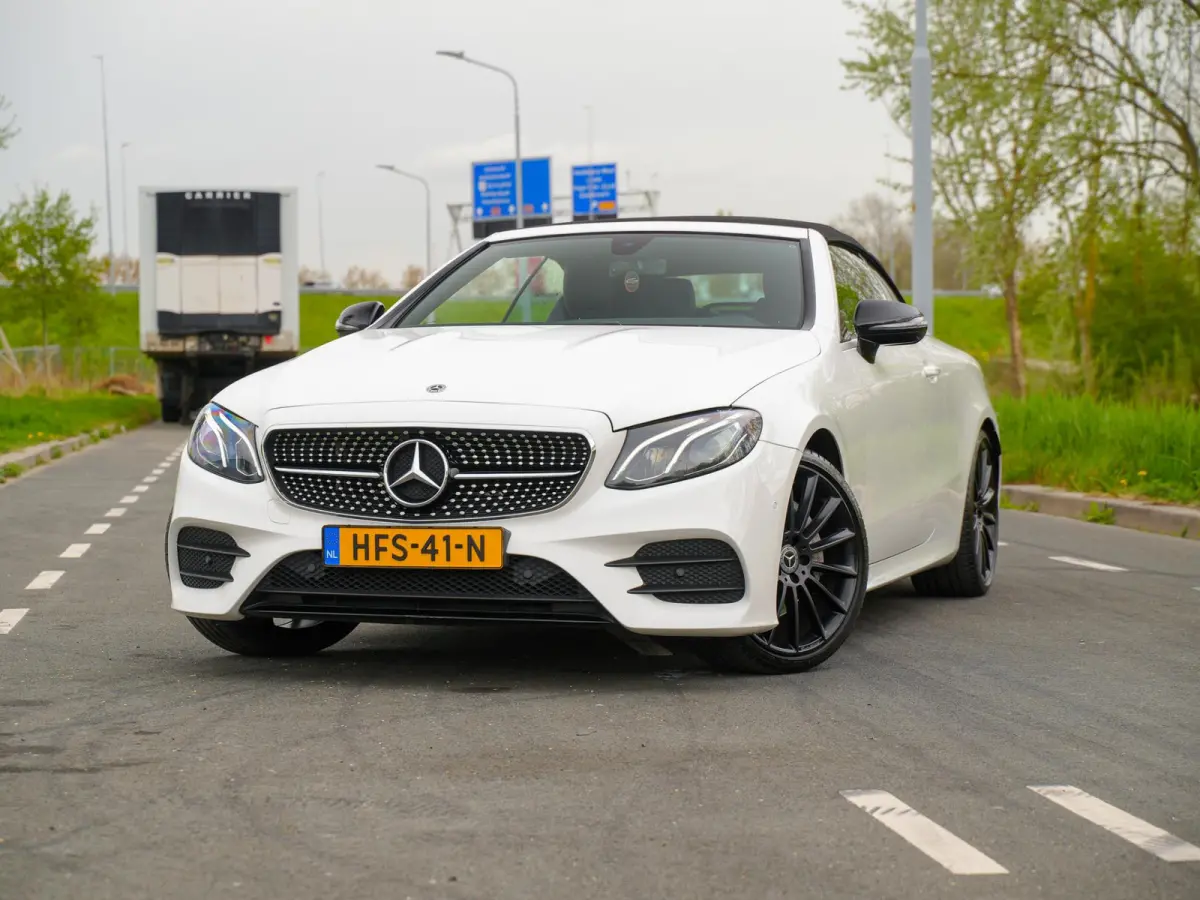 200 Premium Plus / Cabrio / Leder / Achteruitrijcamera / 20inch.LMV