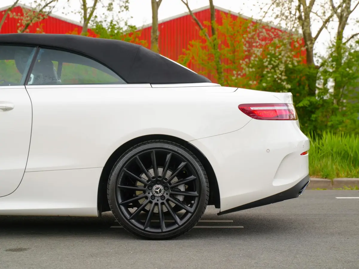 200 Premium Plus / Cabrio / Leder / Achteruitrijcamera / 20inch.LMV