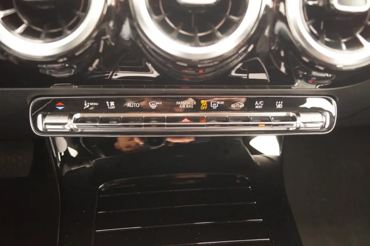 250e Business Edition -NAVI-ECC-PDC-